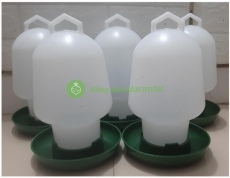 5 Bình Đựng Nước Cho Gia Cầm (Chim, Gà, Ngan, Ngỗng, Vịt, ....) Dung Tích: 2L - Máng uống nước Bình Thuận 2 lít